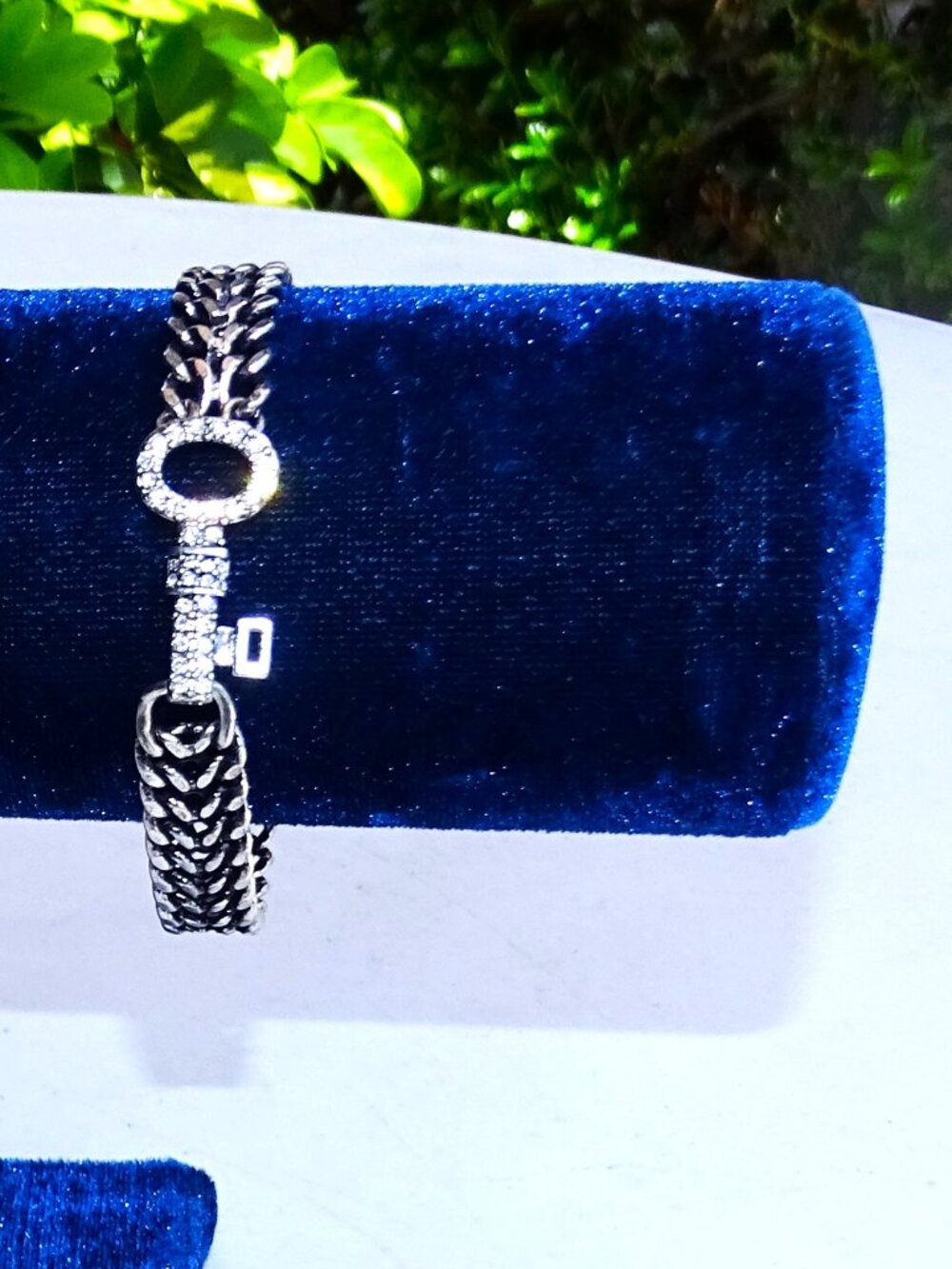 Fossil Vintage Silver Tone and Crystal Key Bracelet